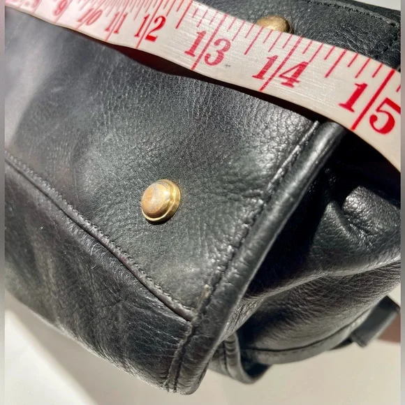 B. MAKOWSKY Large Black East/West Glove Leather Hobo Leopard Lining Bag
A93783 - Picture 6 of 17